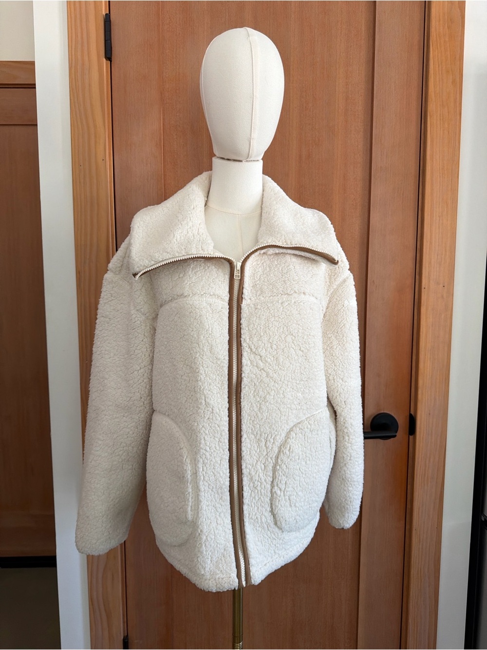 Universal Thread Cream Teddy Sherpa Zip Jacket